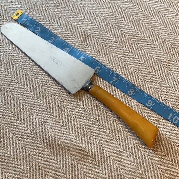 Burns MFG Co Bakelite cake pire server knife - Picture 7 of 9